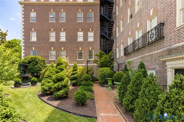 $219,000 | 5621 Cary Street Road, Unit U300, Richmond, VA 23226