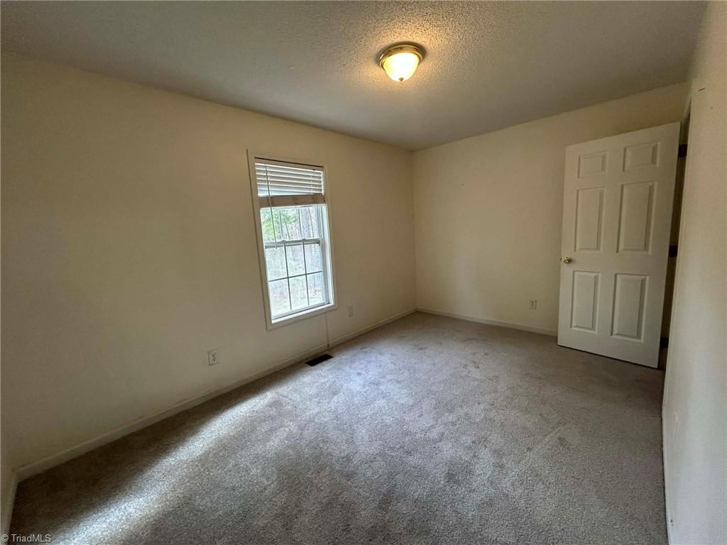 4715 Beckel Road Winston-Salem, NC 27127 - Photo 14 of 22