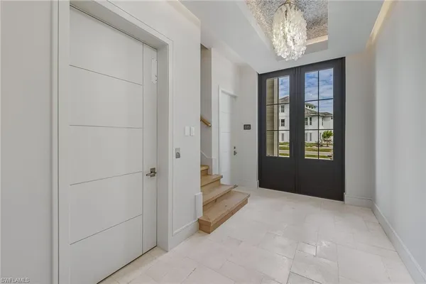$10,200,000 | 598 Spinnaker Drive, Marco Island, FL 34145