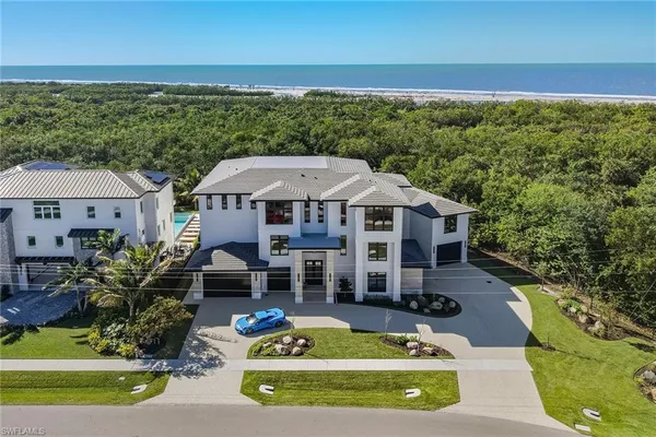 $10,200,000 | 598 Spinnaker Drive, Marco Island, FL 34145