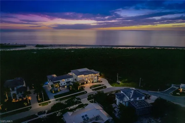 $10,200,000 | 598 Spinnaker Drive, Marco Island, FL 34145