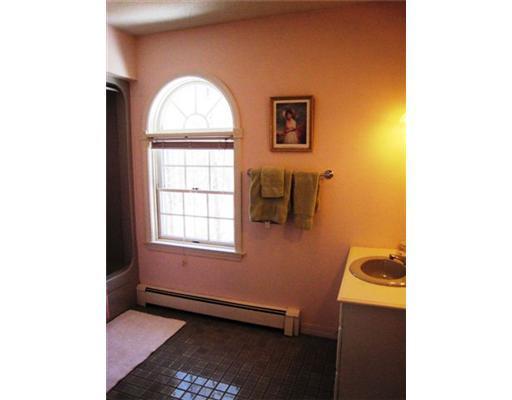 2 Roos Hill Road Freeport, ME 04032 - Photo 18 of 25 Bathroom.