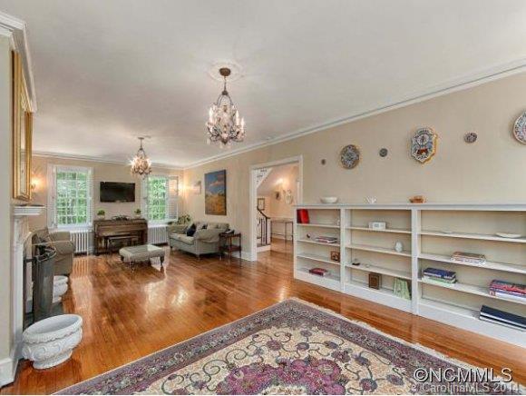 328 Vanderbilt Road Asheville, NC 28803 - Photo 3 of 24 Gallery Image 3