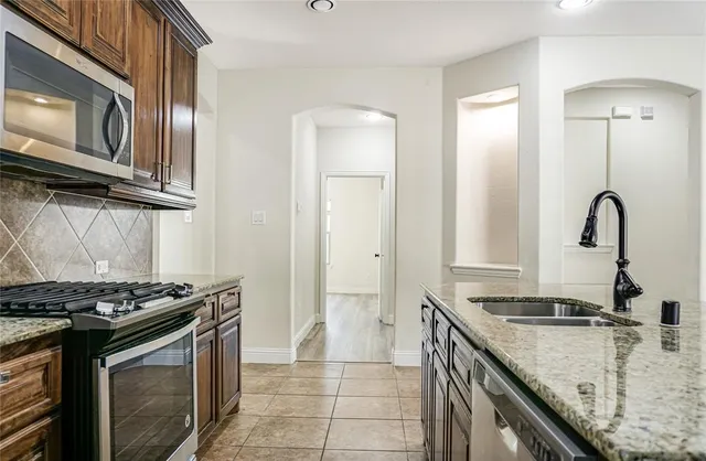 $2,595 | 1526 Derby Drive, Rockwall, TX 75032