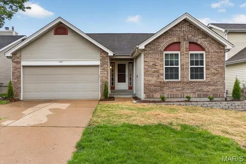 $359,900 | 409 Hunters Crossing Court, Wildwood, MO 63040