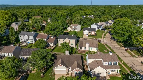 $359,900 | 409 Hunters Crossing Court, Wildwood, MO 63040