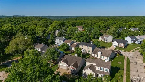 $359,900 | 409 Hunters Crossing Court, Wildwood, MO 63040