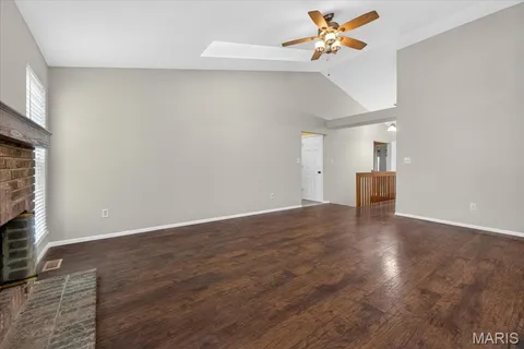 $359,900 | 409 Hunters Crossing Court, Wildwood, MO 63040