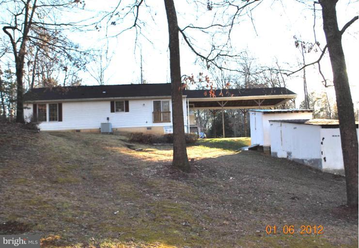 43500 Little Cliffs Road Hollywood, MD 20636 - Photo 11 of 30 Exterior (Rear)