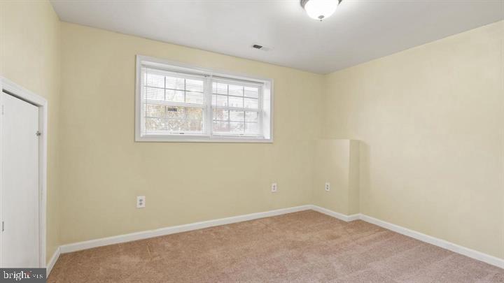 8519 Tackhouse Loop Gainesville, VA 20155 - Photo 32 of 41