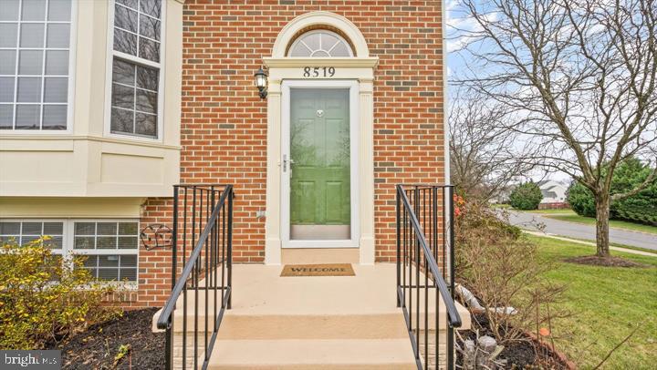 8519 Tackhouse Loop Gainesville, VA 20155 - Photo 4 of 41