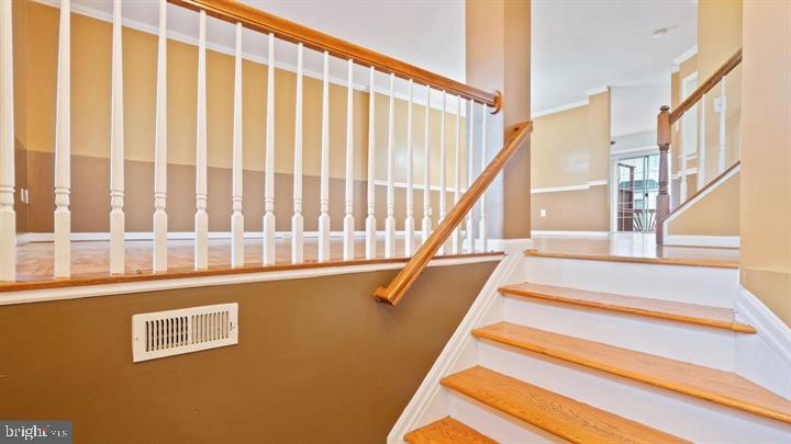 8519 Tackhouse Loop Gainesville, VA 20155 - Photo 5 of 41