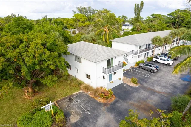 $399,000 | 27682 Imperial River Road, Unit CH2, Bonita Springs, FL 34134