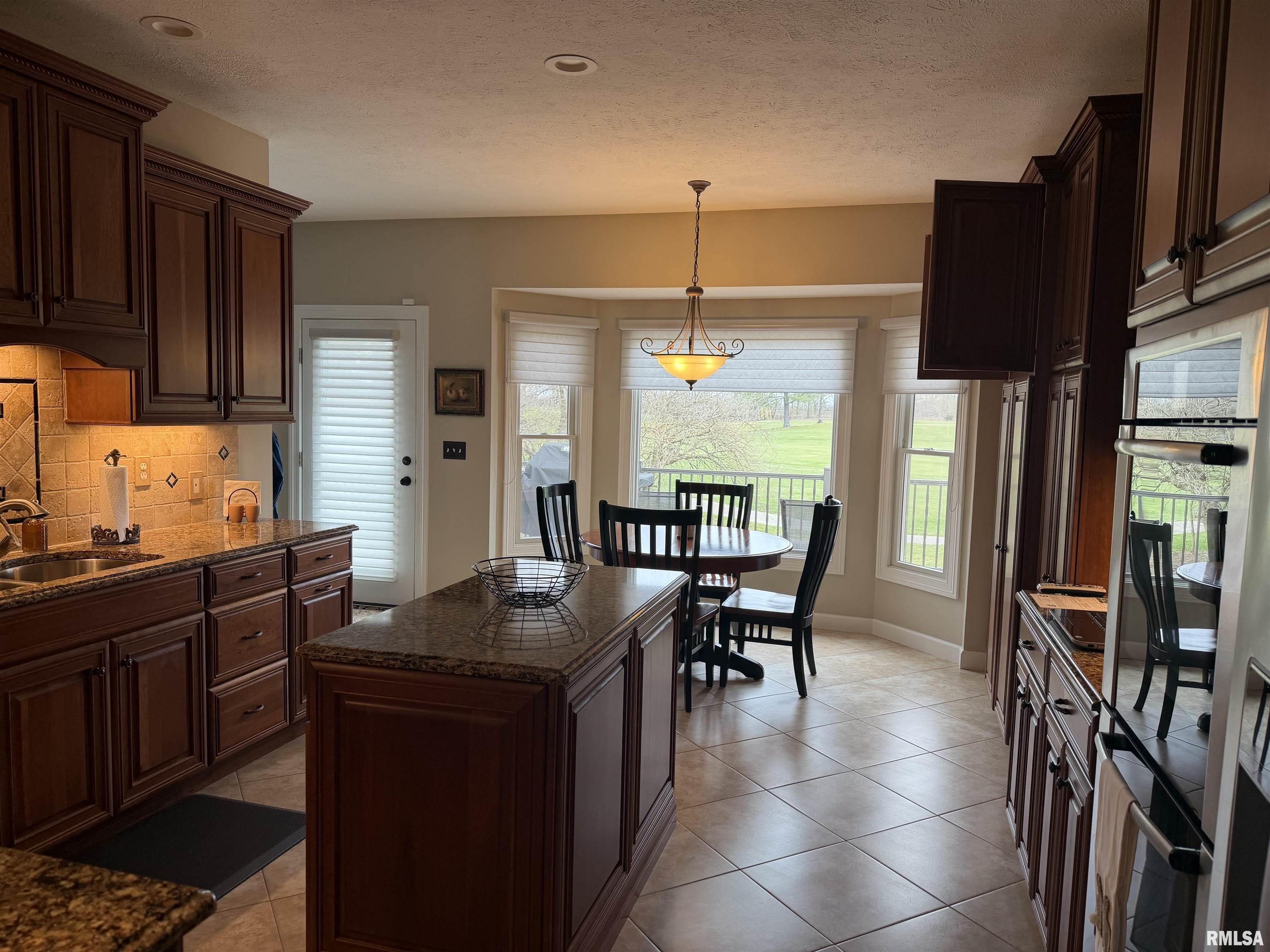 7528 Wentworth Drive Springfield, IL 62711 - Photo 15 of 31