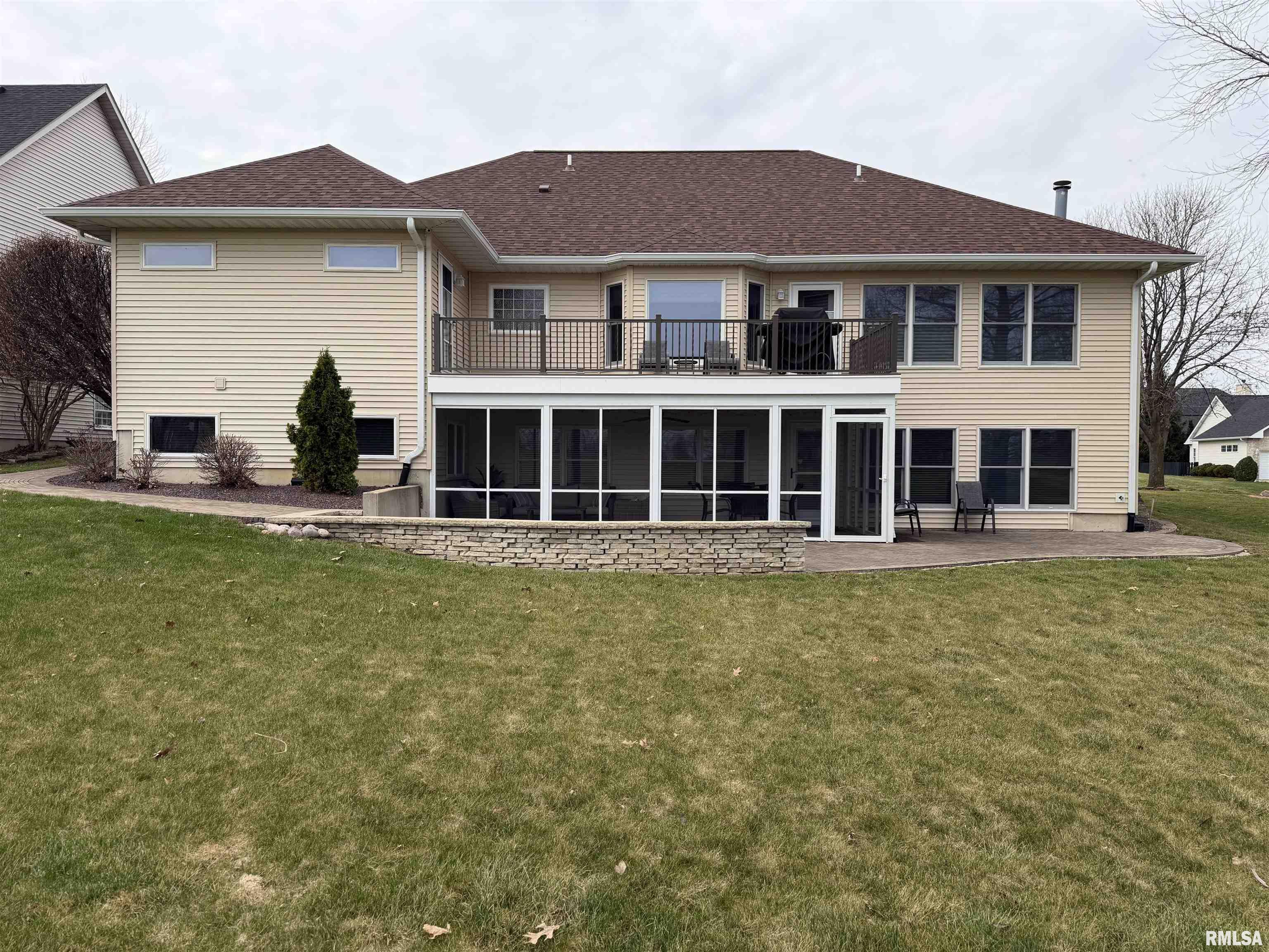 7528 Wentworth Drive Springfield, IL 62711 - Photo 2 of 31