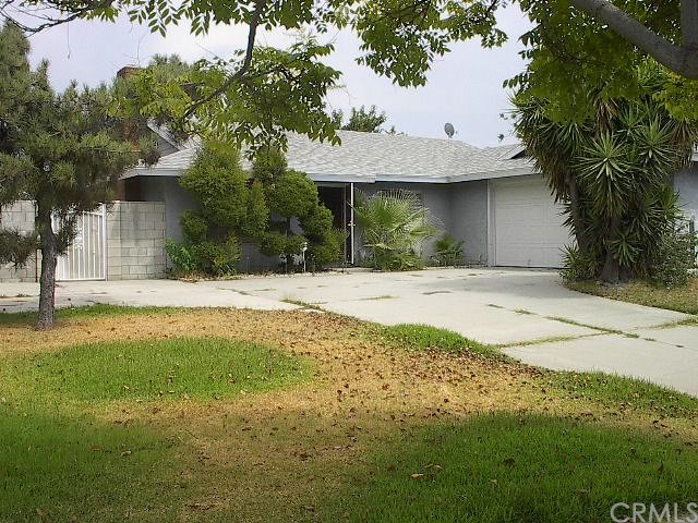 215 North Brampton Avenue Rialto, CA 92376 - Photo 1 of 1