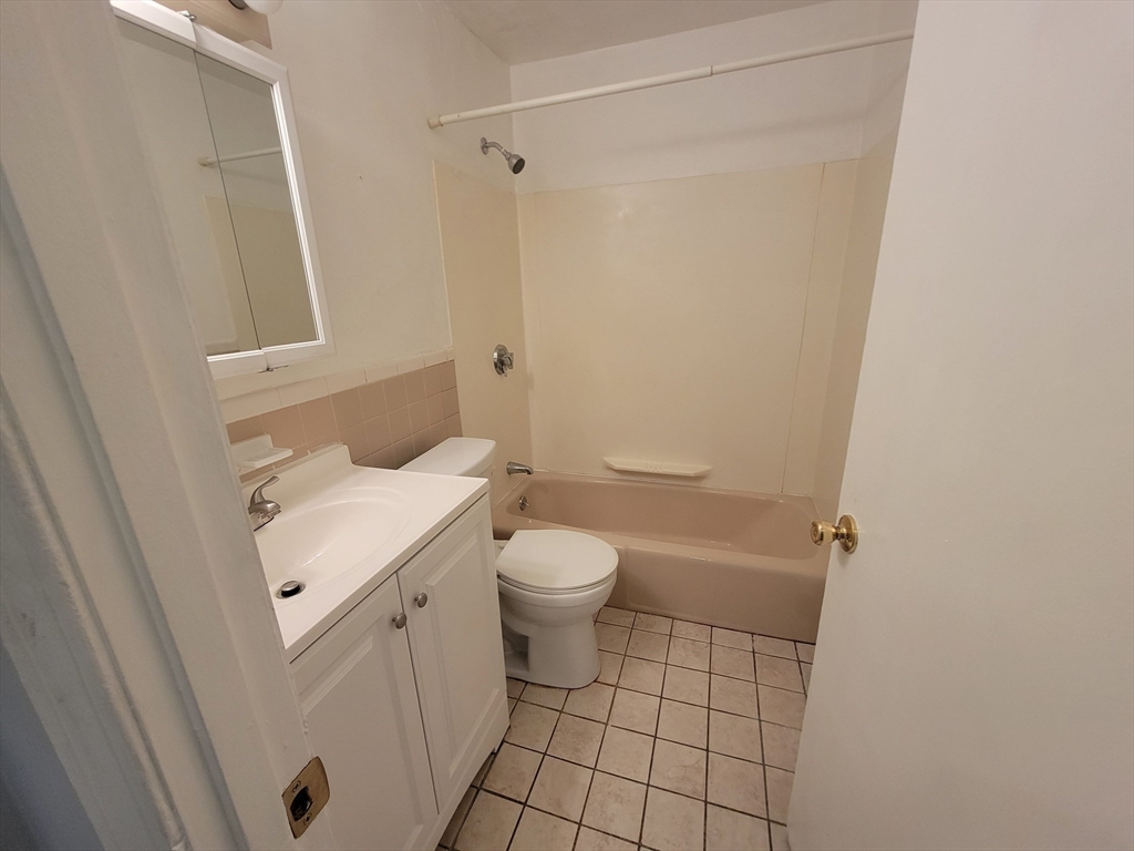 40 Main Street, Unit 15 North Reading, MA 01864 - Photo 10 of 12