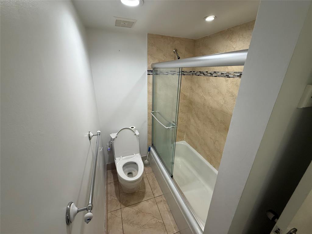 19428 Northeast 26th Avenue, Unit 103 Miami, FL 33180 - Photo 44 of 65