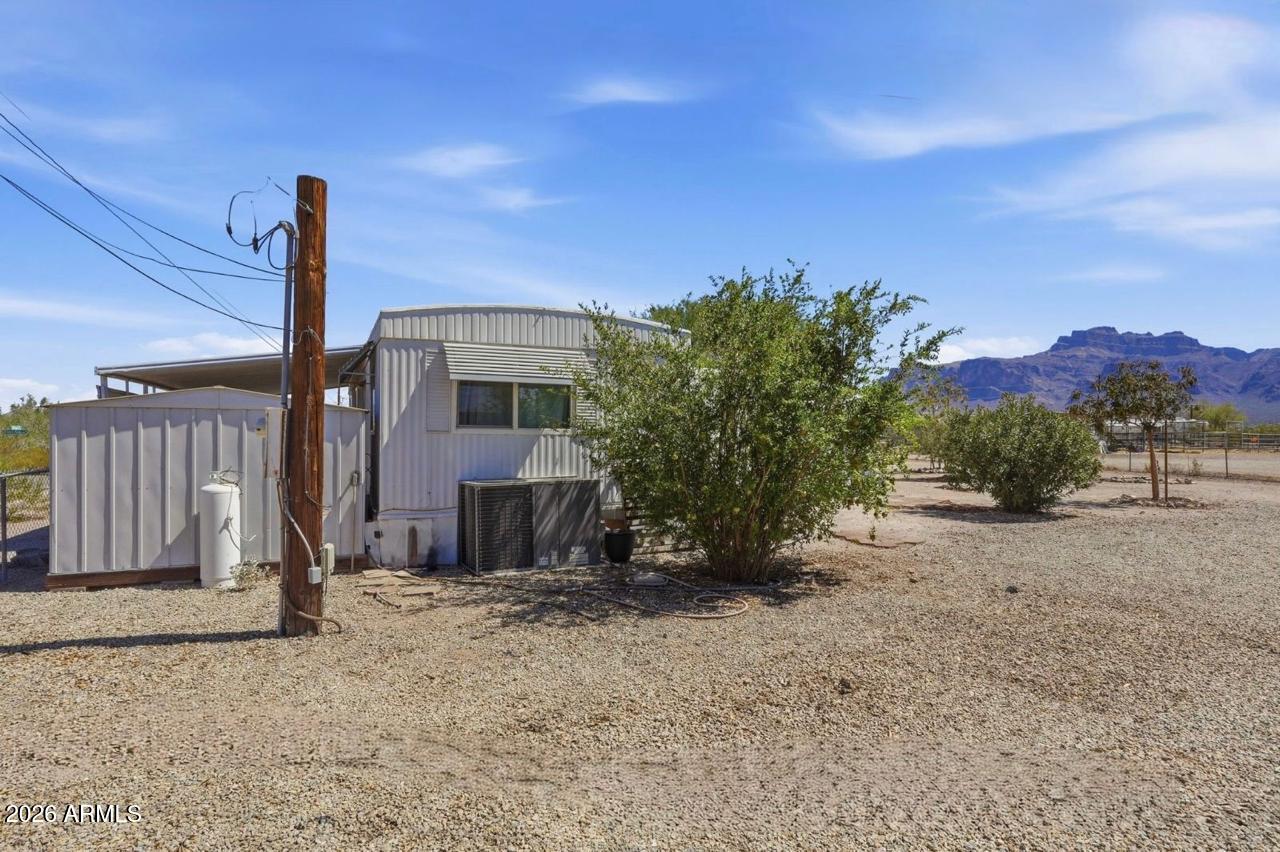 1823 South Hilton Road Apache Junction, AZ 85119 - Photo 32 of 41