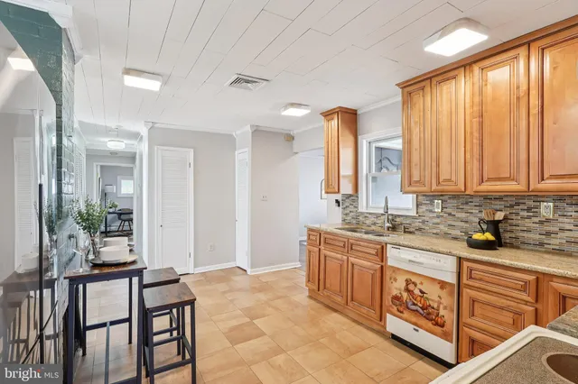 $439,900 | 11 Crimson King Lane, Levittown, PA 19055