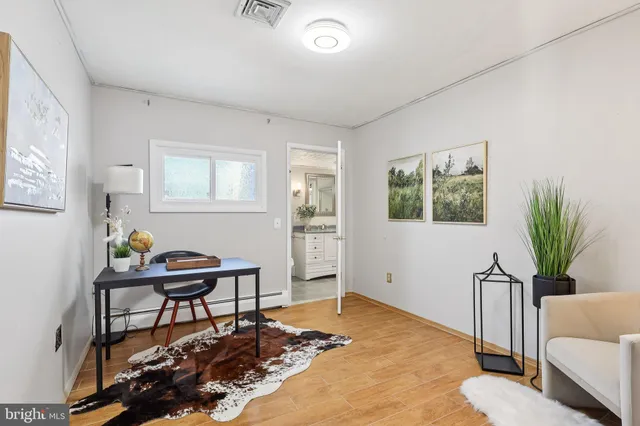 $425,000 | 11 Crimson King Lane, Levittown, PA 19055