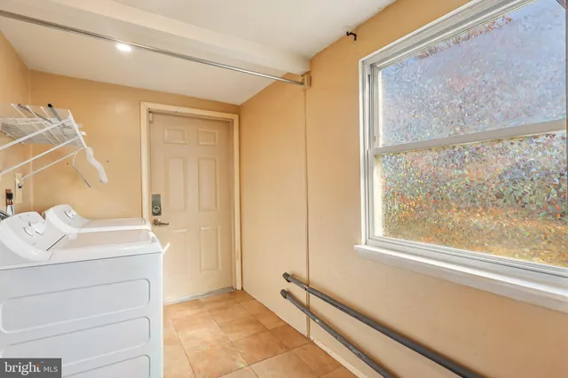 $439,900 | 11 Crimson King Lane, Levittown, PA 19055