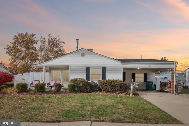 $439,900 | 11 Crimson King Lane, Levittown, PA 19055