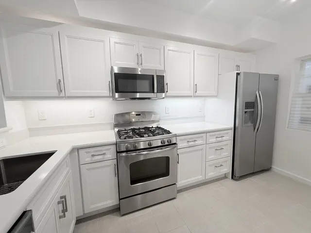 $698,000 | 313 Crescent Court, Brisbane, CA 94005