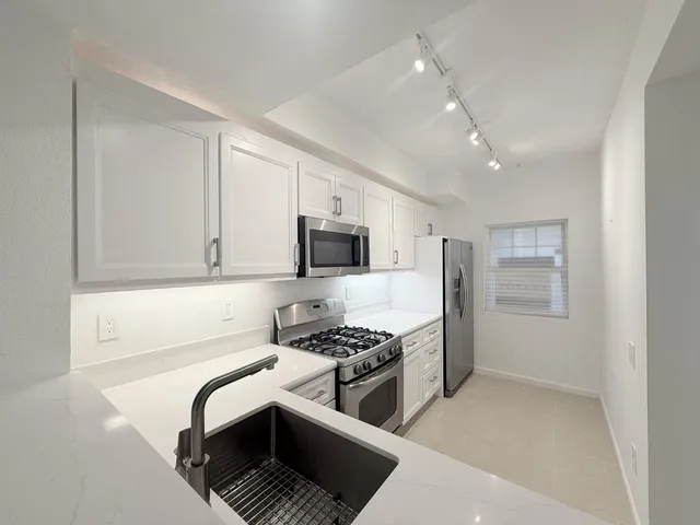 $698,000 | 313 Crescent Court, Brisbane, CA 94005