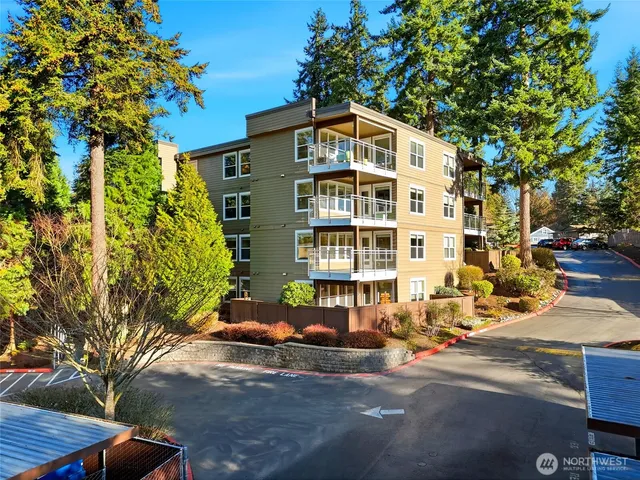$380,000 | 22910 90th Avenue West, Unit D105, Edmonds, WA 98026