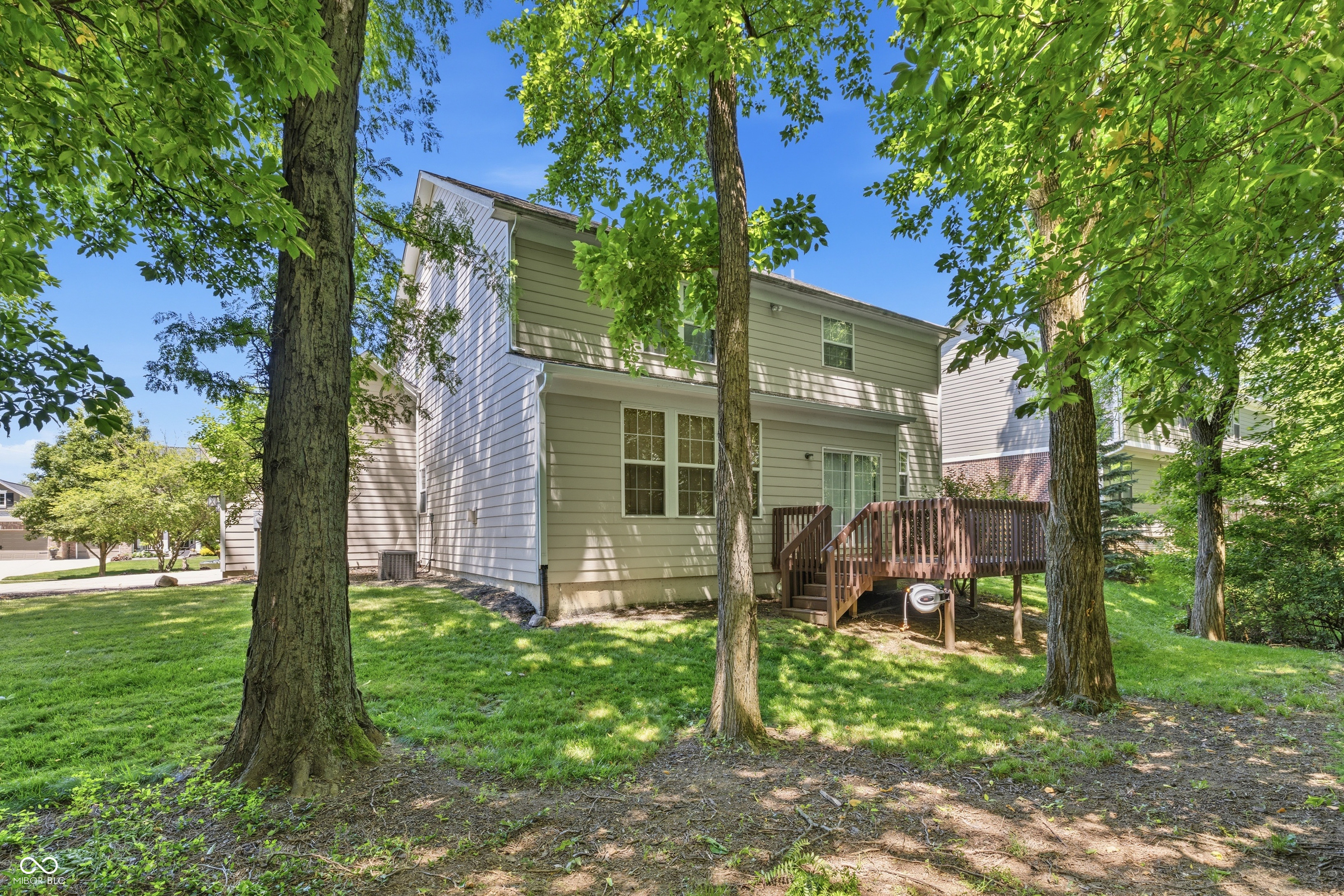 11361 Romeo Place Fortville, IN 46040 - Photo 5 of 56