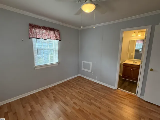 $95,000 | 120 Russell Street, Laurens, SC 29360