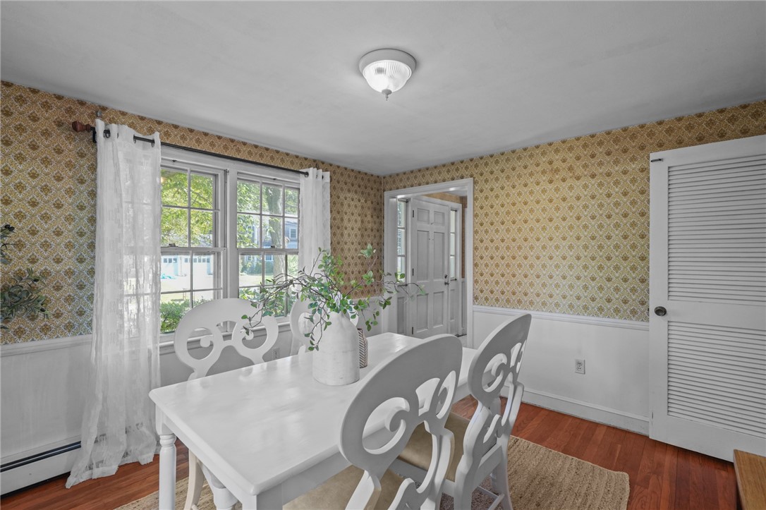 6 Lafayette Road Barrington, RI 02806 - Photo 16 of 40