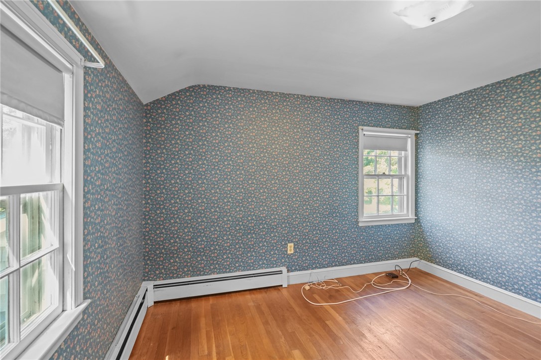 6 Lafayette Road Barrington, RI 02806 - Photo 29 of 40 Bedroom 2