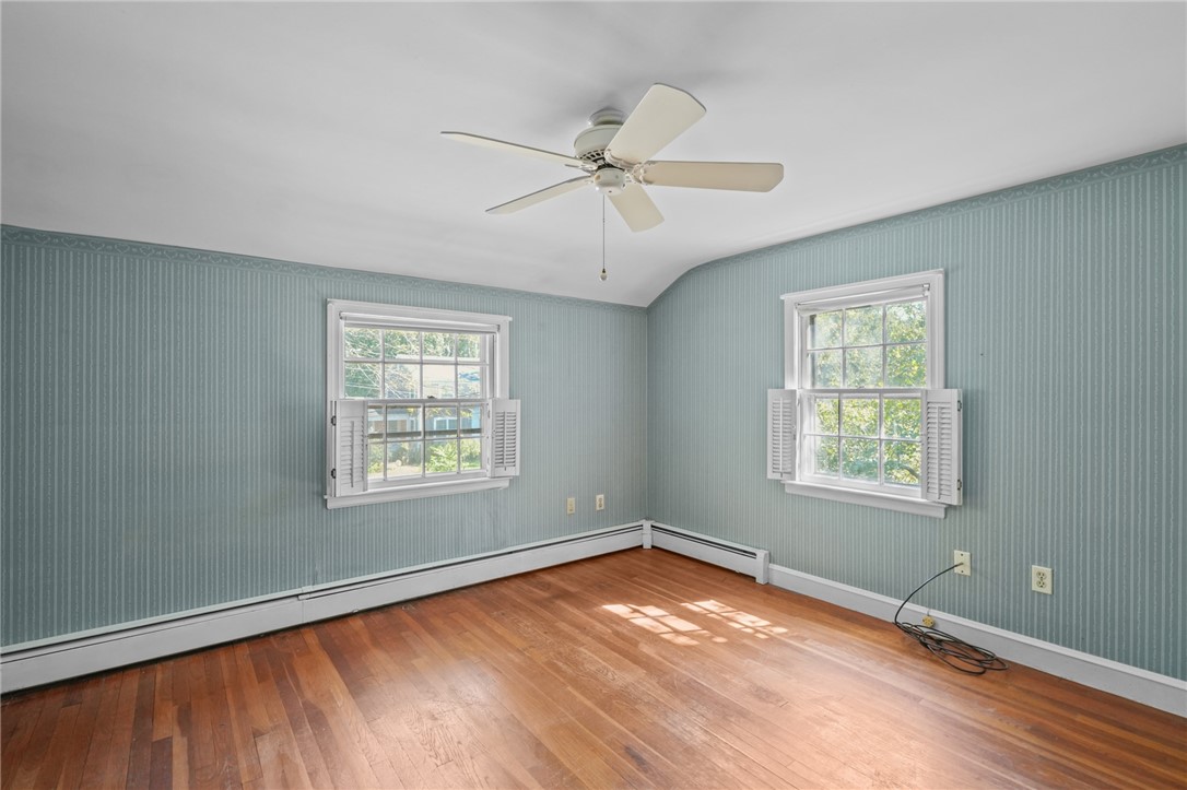 6 Lafayette Road Barrington, RI 02806 - Photo 30 of 40 Bedroom 3