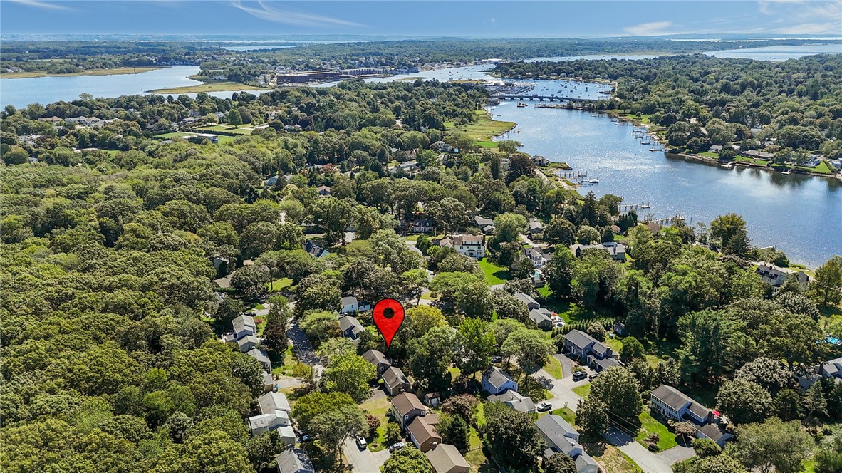 6 Lafayette Road Barrington, RI 02806 - Photo 4 of 40