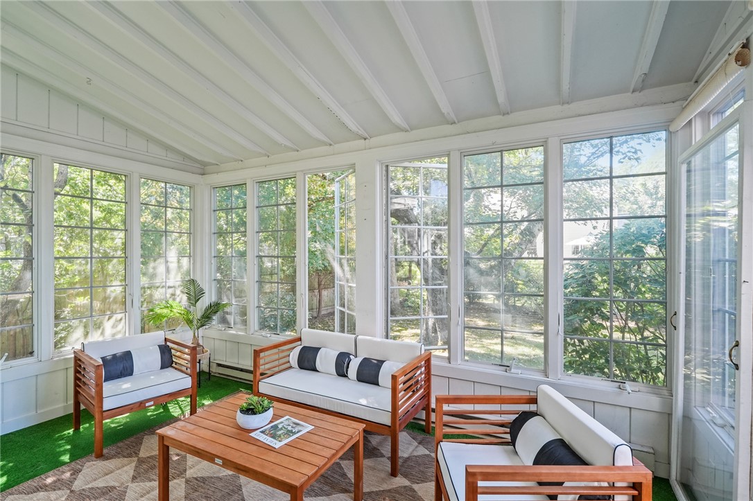 6 Lafayette Road Barrington, RI 02806 - Photo 9 of 40