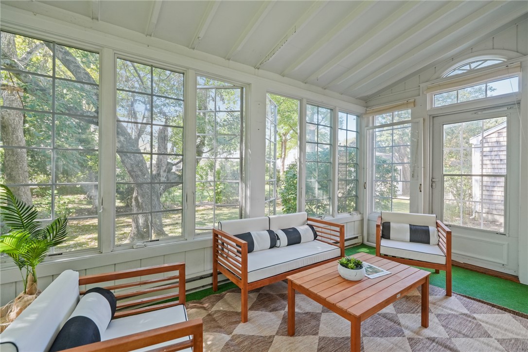 6 Lafayette Road Barrington, RI 02806 - Photo 10 of 40