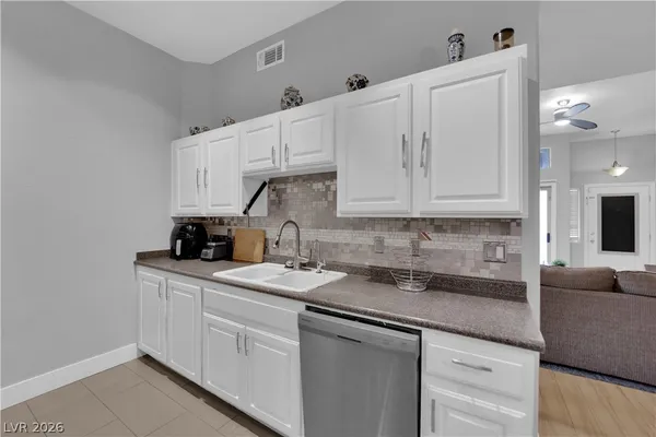 $1,700 | 8805 Jeffreys Street, Unit 1112, Las Vegas, NV 89123