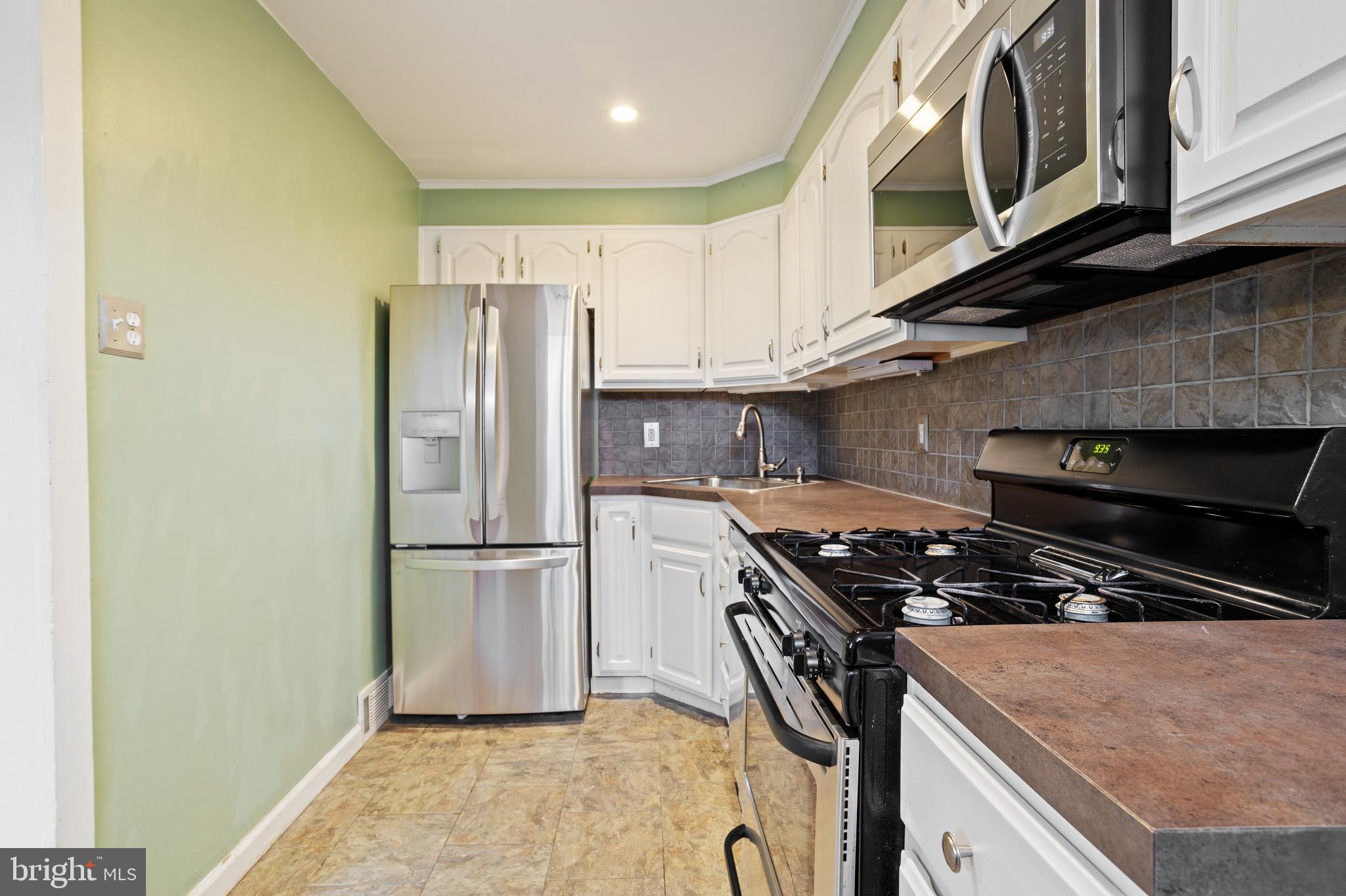 426 Rively Avenue Darby, PA 19023 - Photo 11 of 26 Gallery Image 11