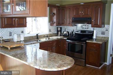 27 Rio Lane Falling Waters, WV 25419 - Photo 12 of 30 Kitchen