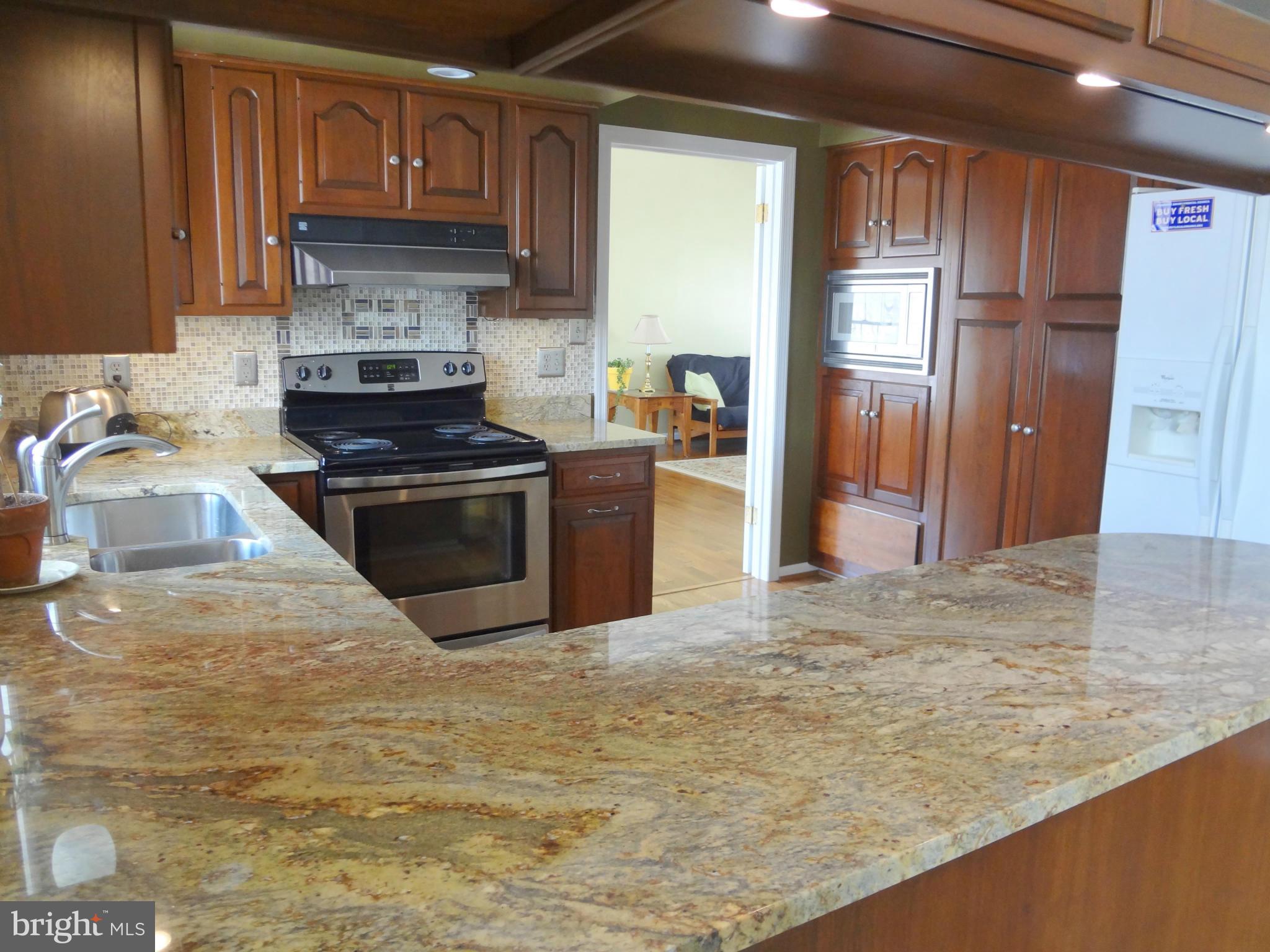 27 Rio Lane Falling Waters, WV 25419 - Photo 13 of 30 Kitchen