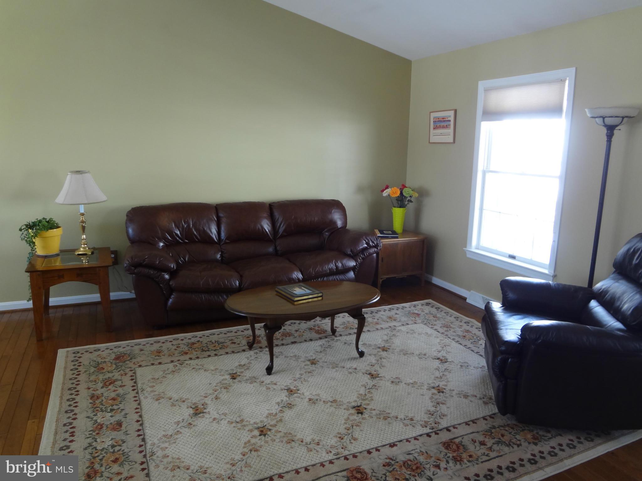 27 Rio Lane Falling Waters, WV 25419 - Photo 16 of 30 Living Room