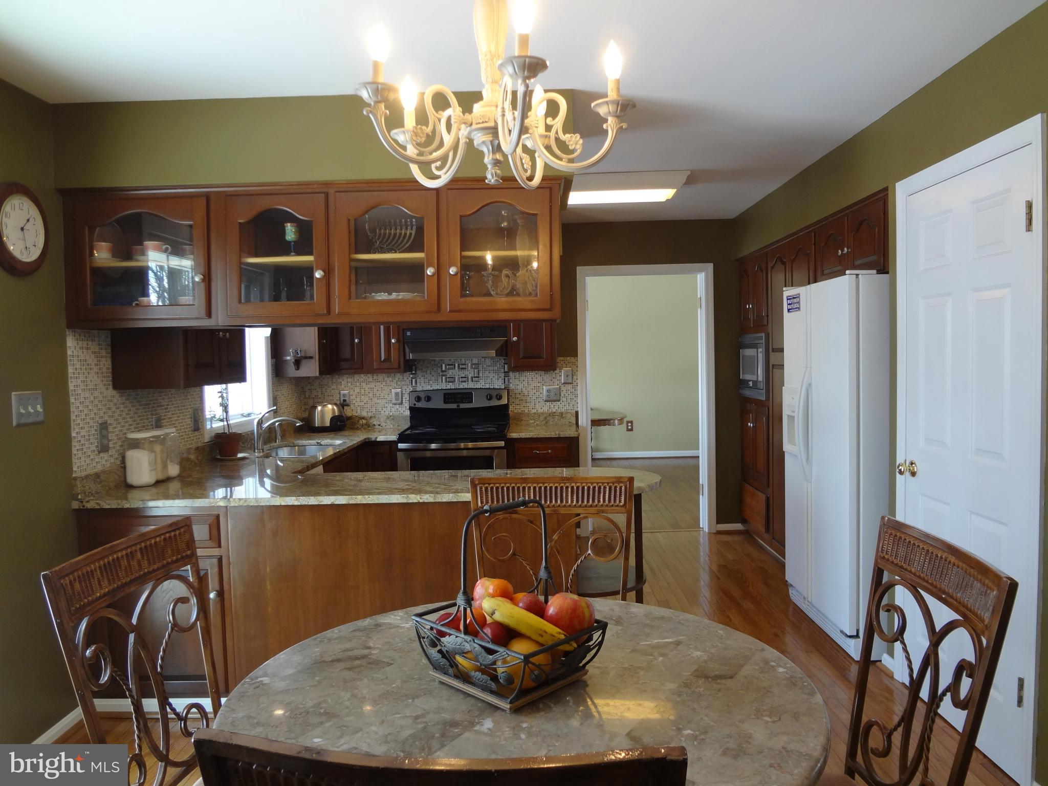 27 Rio Lane Falling Waters, WV 25419 - Photo 10 of 30 Kitchen