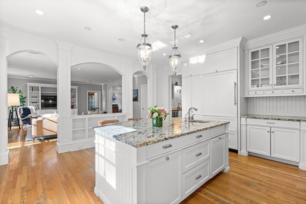 2 River Glen Road Wellesley, MA 02481 - Photo 13 of 39