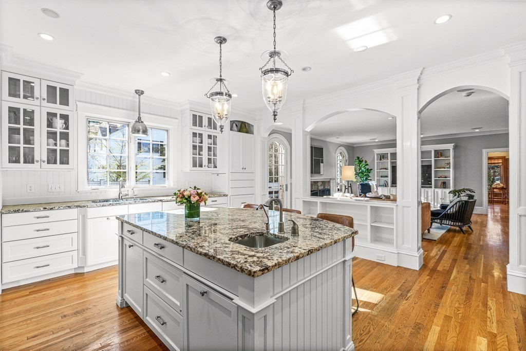 2 River Glen Road Wellesley, MA 02481 - Photo 14 of 39