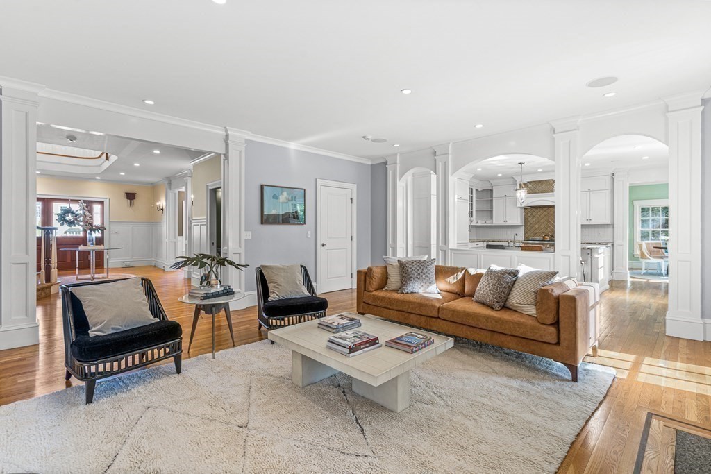 2 River Glen Road Wellesley, MA 02481 - Photo 15 of 39