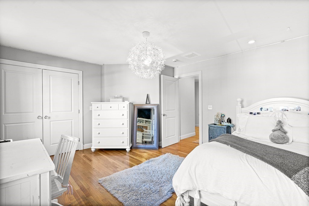 2 River Glen Road Wellesley, MA 02481 - Photo 25 of 39