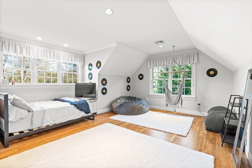 2 River Glen Road Wellesley, MA 02481 - Photo 26 of 39