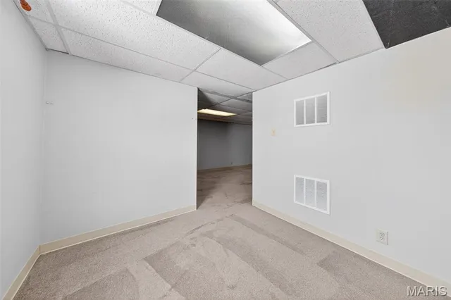 $250,000 | 1450 Whispering Creek Drive, Ballwin, MO 63021